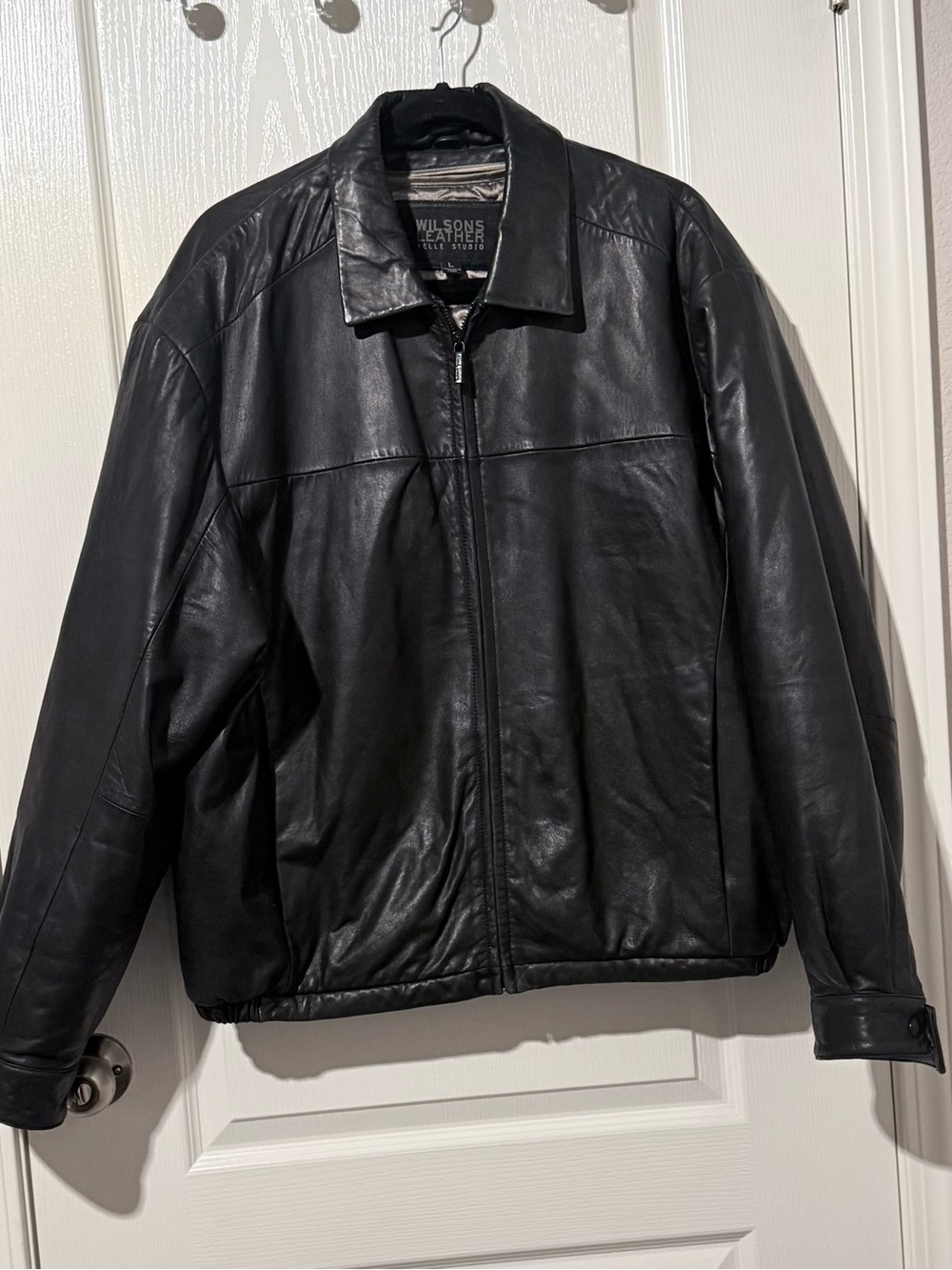 Wilsons Leather Men’s Black Leather Bomber Jacket with Zipper